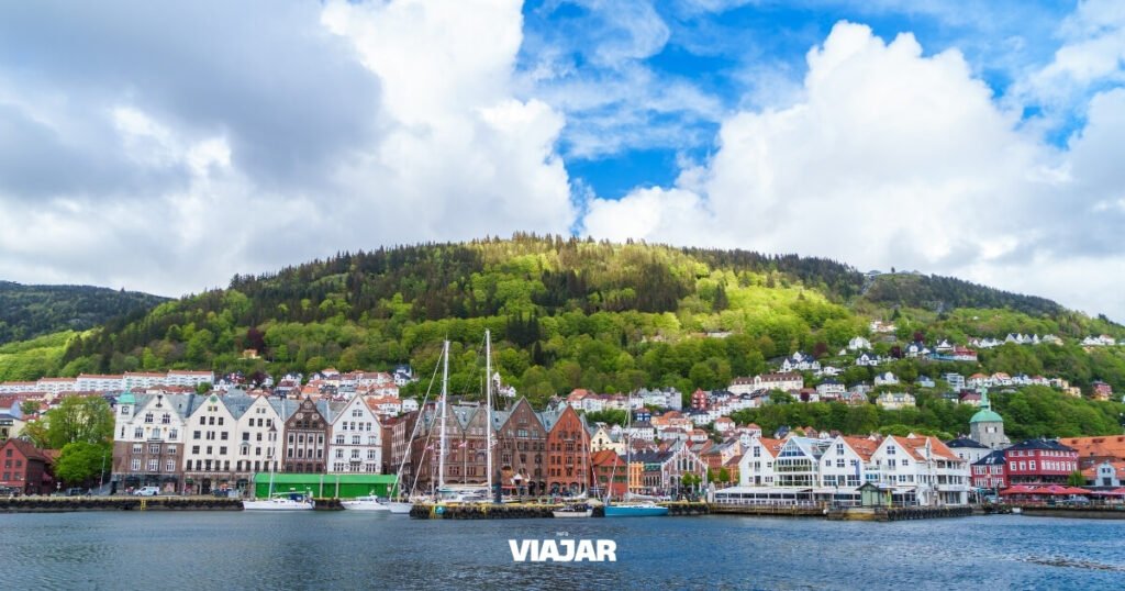 Noruega abre vacantes en granjas para vivir y trabajar en el país con sueldos que superan los 3 mil euros 