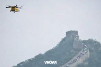 Por 50 céntimos, el UberEats chino te entrega tu pedido en la Gran Muralla mediante drones