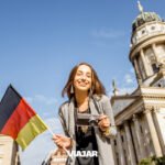 Alemania ofrece un permiso de residencia que permite entrar al país sin contrato y buscar empleo legalmente durante hasta 12 meses.