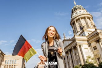 Alemania ofrece un permiso de residencia que permite entrar al país sin contrato y buscar empleo legalmente durante hasta 12 meses.