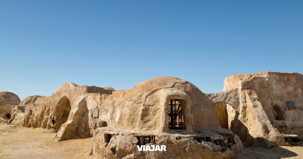 El lugar real donde se filmó Star Wars que aún conserva decorados en pleno desierto (Túnez)