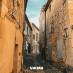 Tranquilas calles de Ambert, este encantador pueblo grandes